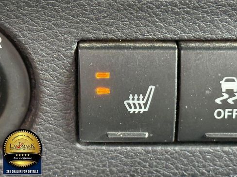 Used 2018 Jeep Wrangler Unlimited Rubicon w/ Connectivity Group AWD/4WD image 14
