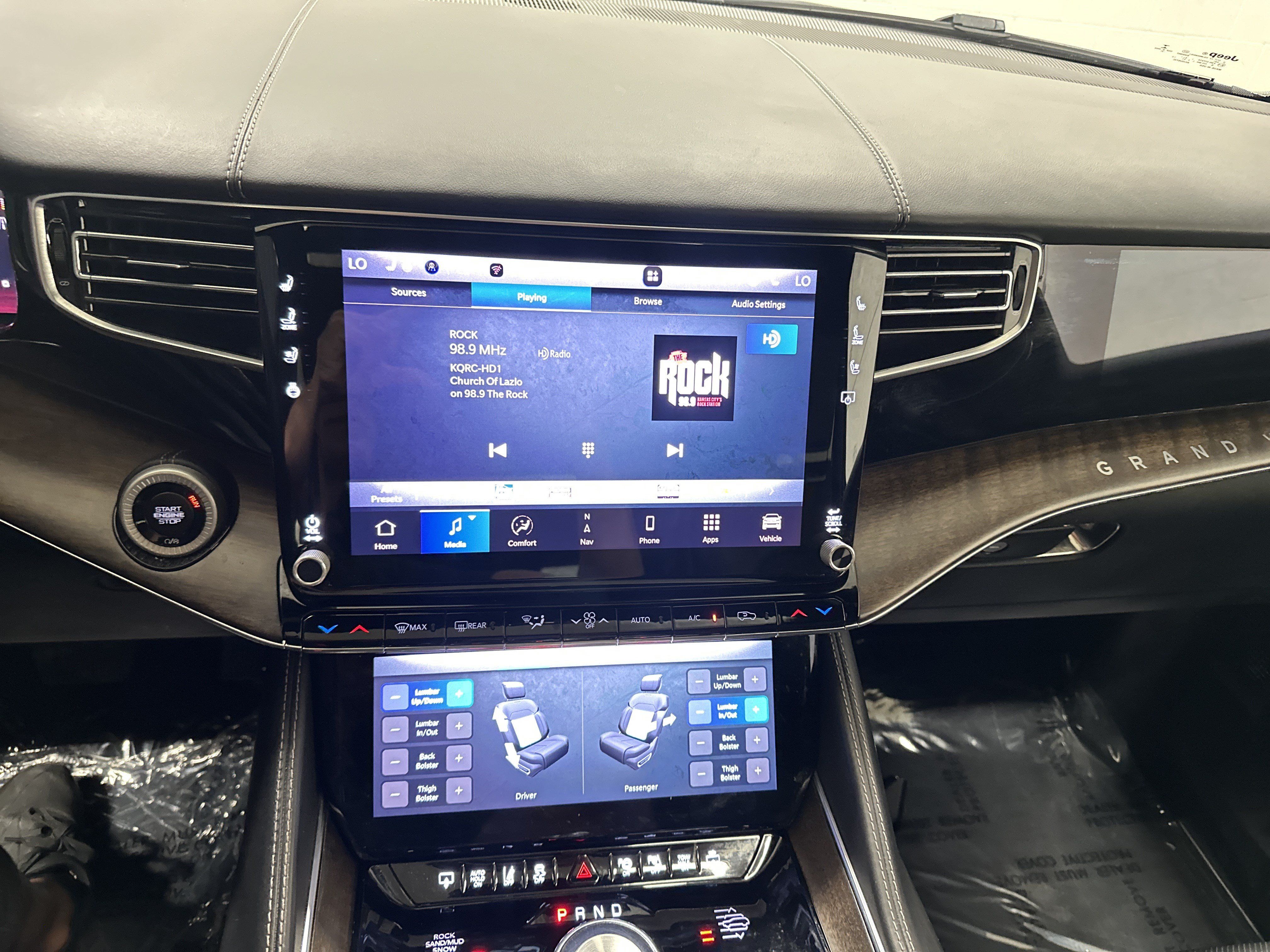 Used 2022 Jeep Grand Wagoneer Series II w/ Convenience Group III AWD/4WD image 23