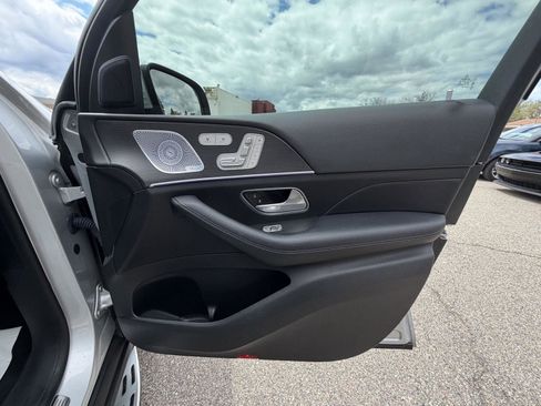 Used 2020 Mercedes-Benz GLS 450 4MATIC image 36