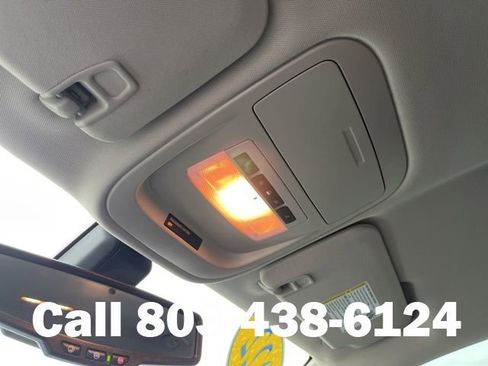 Used 2022 Chevrolet Colorado LT w/ LT Convenience Package image 28