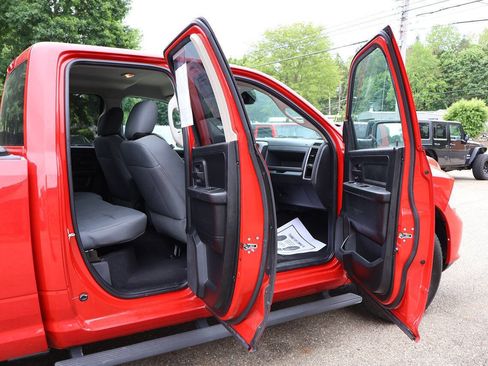 Used 2018 RAM 1500 Express AWD/4WD image 14