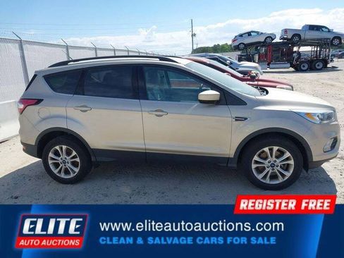 Used 2017 Ford Escape SE w/ SE Leather Comfort Package AWD/4WD image 26