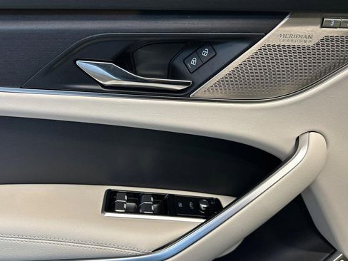 New 2026 Jaguar F-PACE R-Dynamic S AWD/4WD image 14