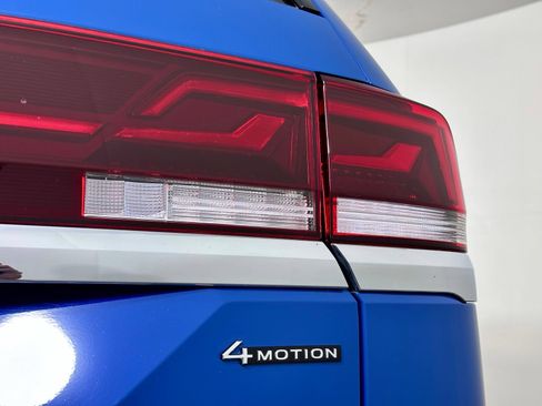 Used 2025 Volkswagen Atlas SEL Premium R-Line AWD/4WD image 41