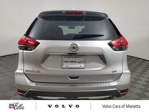 Used 2017 Nissan Rogue SV FWD image 7