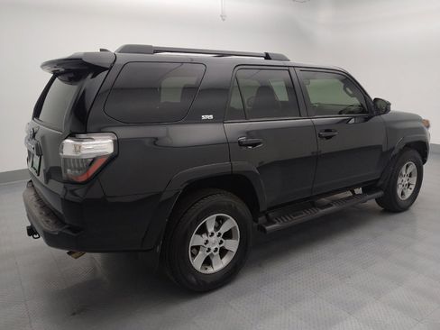 Used 2019 Toyota 4Runner SR5 image 10