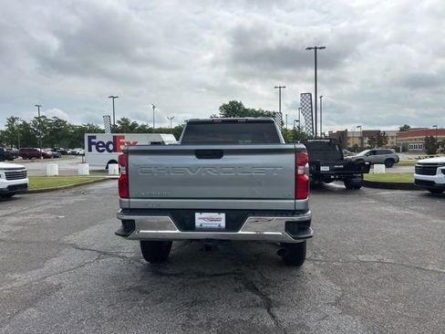 Used 2025 Chevrolet Silverado 2500 LT w/ Convenience Package AWD/4WD image 4