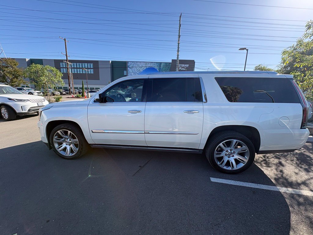 Used 2015 Cadillac Escalade ESV Premium AWD/4WD image 9
