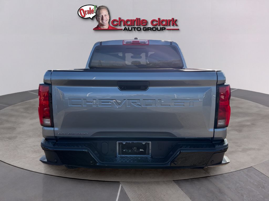 Used 2024 Chevrolet Colorado Z71 w/ Z71 Convenience Package 2 AWD/4WD image 4
