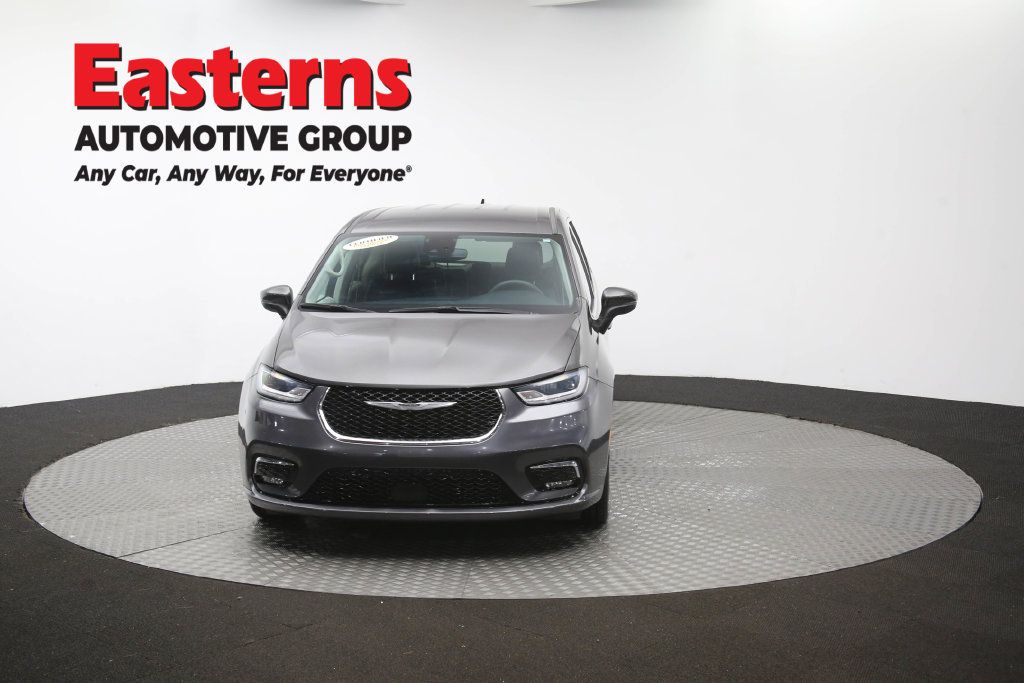 Used 2023 Chrysler Pacifica Touring-L FWD image 56