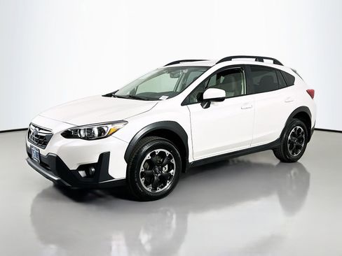 Used 2022 Subaru Crosstrek 2.0i Premium w/ Popular Package #4A AWD/4WD image 3