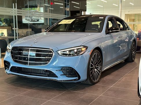 Used 2024 Mercedes-Benz S 580 S 580 image 7