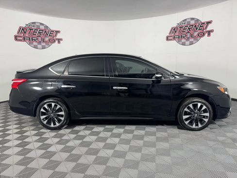 Used 2019 Nissan Sentra SR image 8