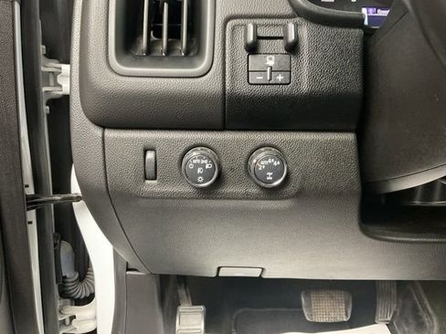 Used 2018 Chevrolet Colorado LT w/ Redline Special Edition image 15