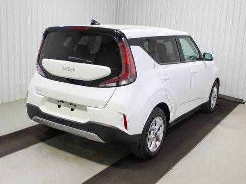 Used 2024 Kia Soul LX w/ Option Group 015 image 6