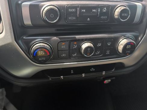 Used 2014 GMC Sierra 1500 SLE w/ SLE Value Package RWD image 19