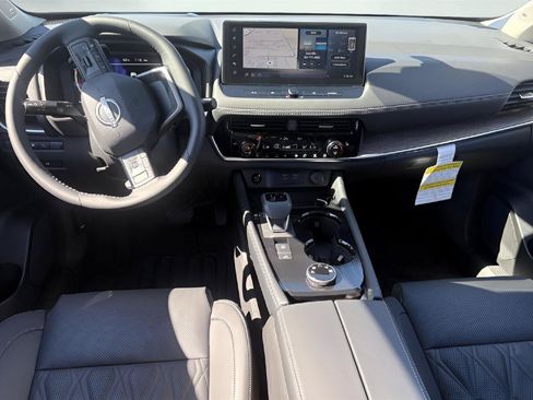 New 2026 Nissan Rogue Platinum w/ Platinum Premium Package AWD/4WD image 10