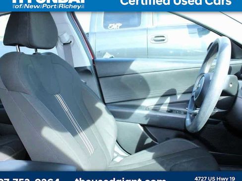 Certified 2023 Hyundai Elantra SEL image 7