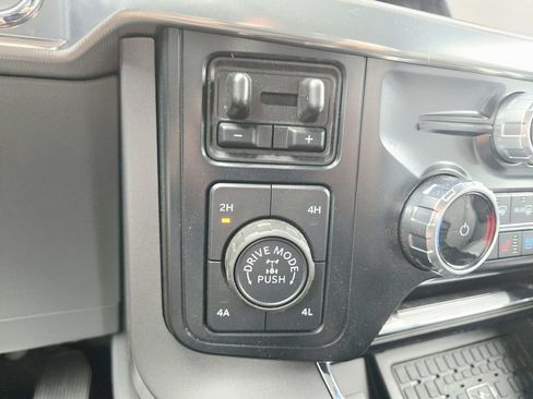 Used 2024 Ford F150 Lariat w/ Bed Utility Package AWD/4WD image 33
