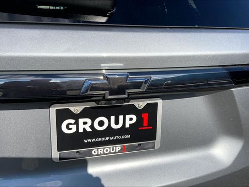 Used 2023 Chevrolet Traverse Premier w/ Redline Edition FWD image 31