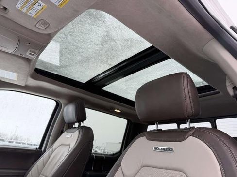 Used 2019 Ford F150 Limited w/ Trailer Tow Package image 11