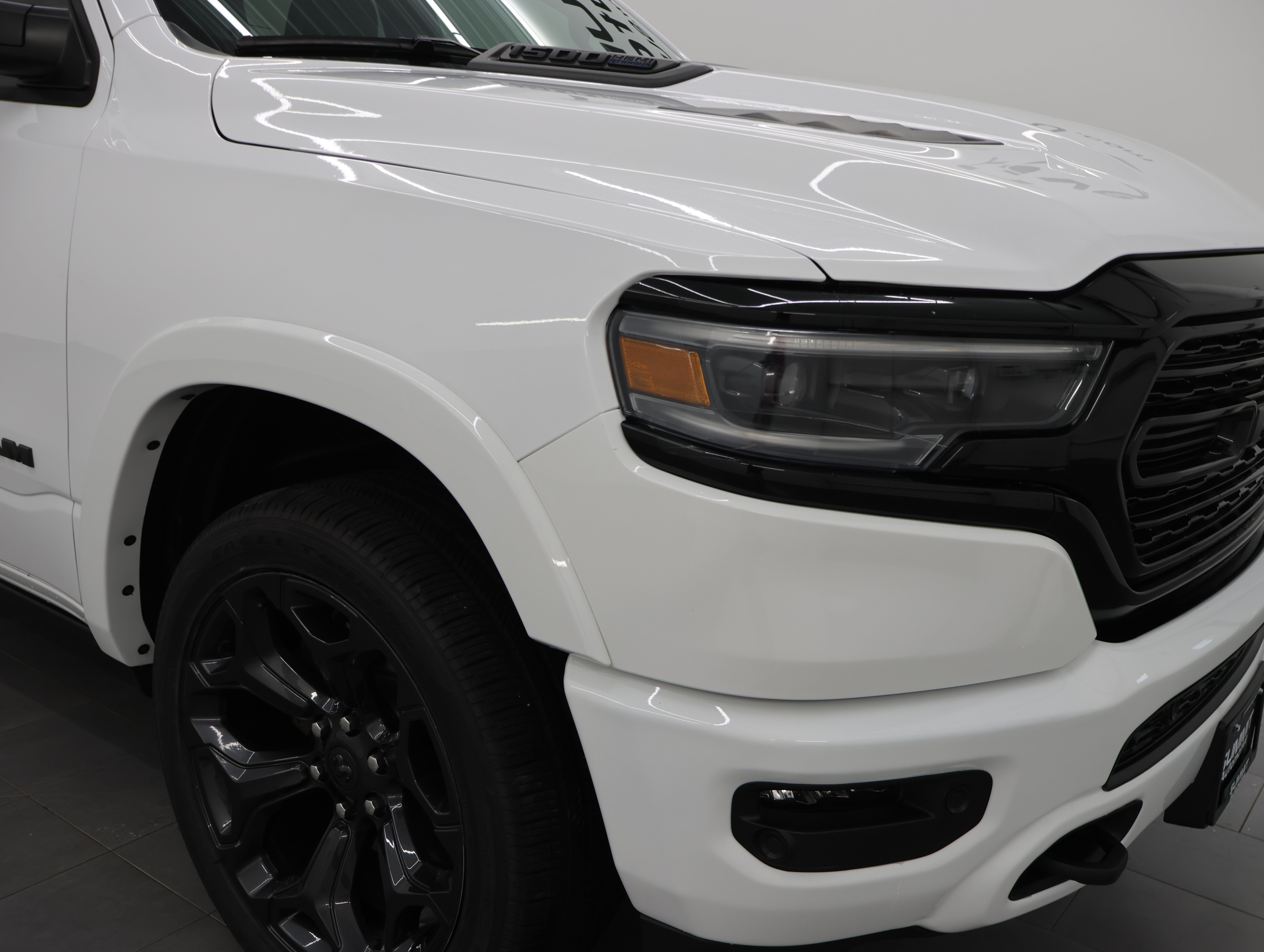 Used 2023 RAM 1500 Limited w/ Night Edition AWD/4WD image 23