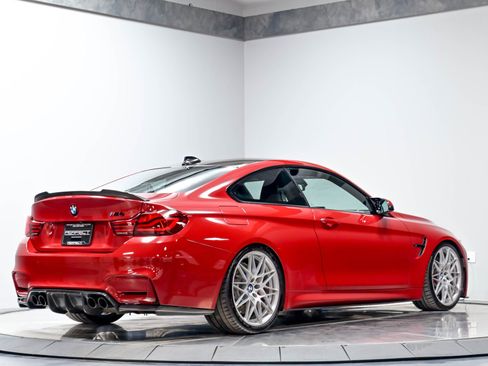 Used 2020 BMW M4 Coupe w/ Competition Package RWD image 17