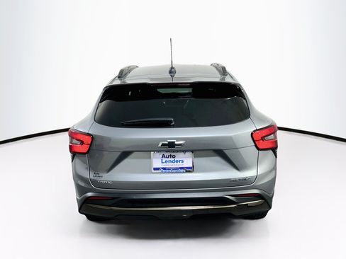 Used 2025 Chevrolet Trax ACTIV FWD image 6