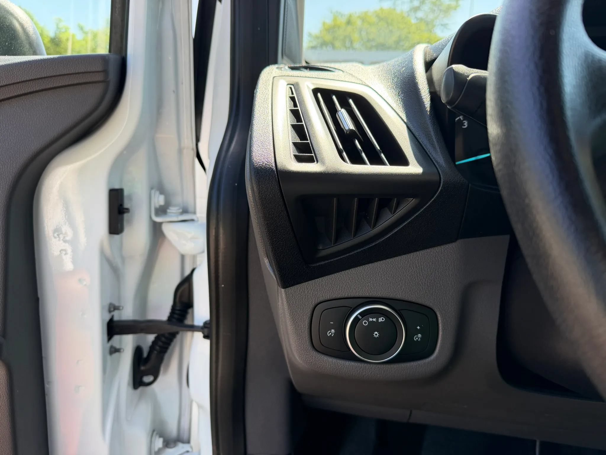 Used 2019 Ford Transit Connect XL w/ CNG/LPG Engine Prep Package FWD image 16