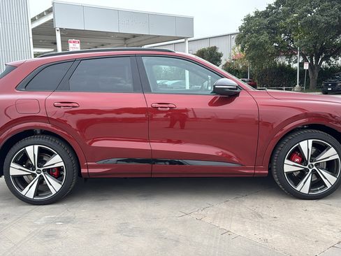 New 2025 Audi SQ5 Premium Plus image 8