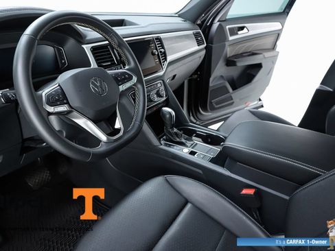 Used 2023 Volkswagen Atlas Cross Sport SE w/ Panoramic Sunroof Package FWD image 57