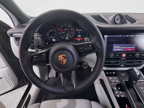 Certified 2026 Porsche Macan GTS AWD/4WD image 20