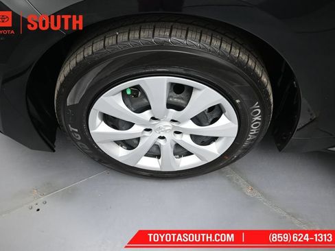 Used 2026 Toyota Corolla LE FWD image 35