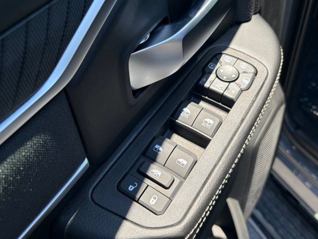 New 2026 RAM 2500 Big Horn AWD/4WD image 13