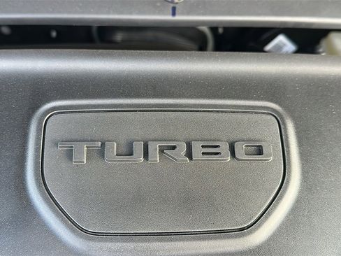 New 2026 Jeep Compass Latitude image 32