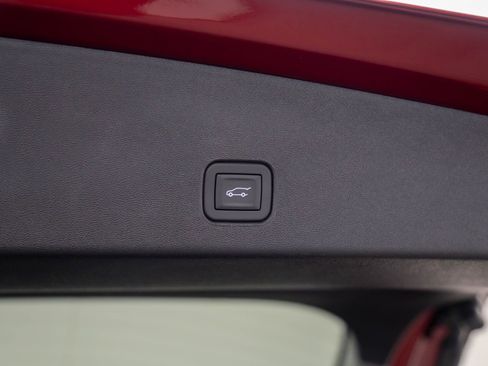 New 2026 Cadillac Optiq Sport 1 image 28