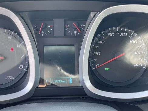 Used 2017 Chevrolet Equinox LS FWD image 13