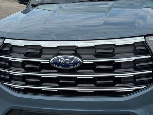 New 2026 Ford Explorer Active image 3