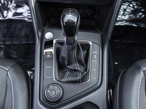 Used 2022 Volkswagen Taos SE image 17