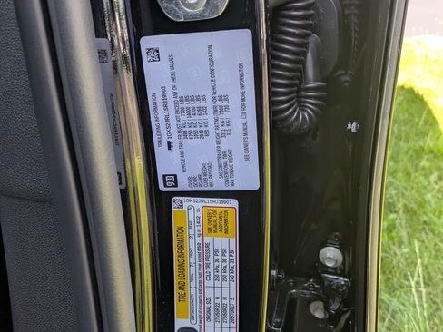 New 2025 GMC Yukon XL Denali w/ Sun & Power Step Package image 25