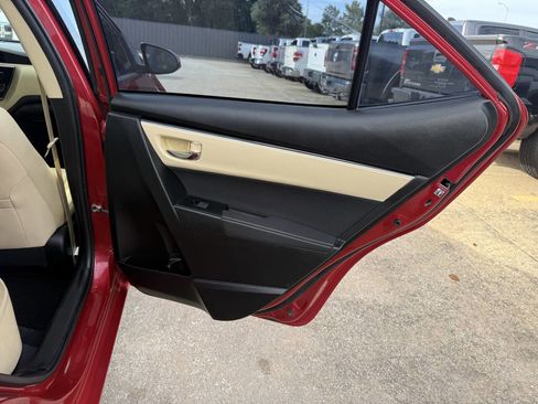 Used 2017 Toyota Corolla XLE FWD image 14