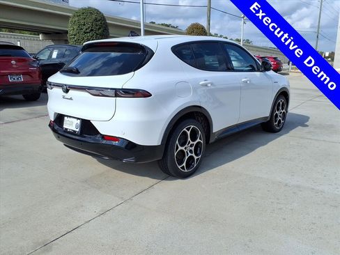 New 2025 Alfa Romeo Tonale Veloce w/ Premium Package image 6