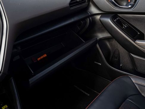 Used 2025 Subaru Crosstrek 2.5i Limited w/ Crosstrek Mirror Package image 19