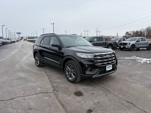 New 2026 Ford Explorer Active w/ Active Comfort Package image 24