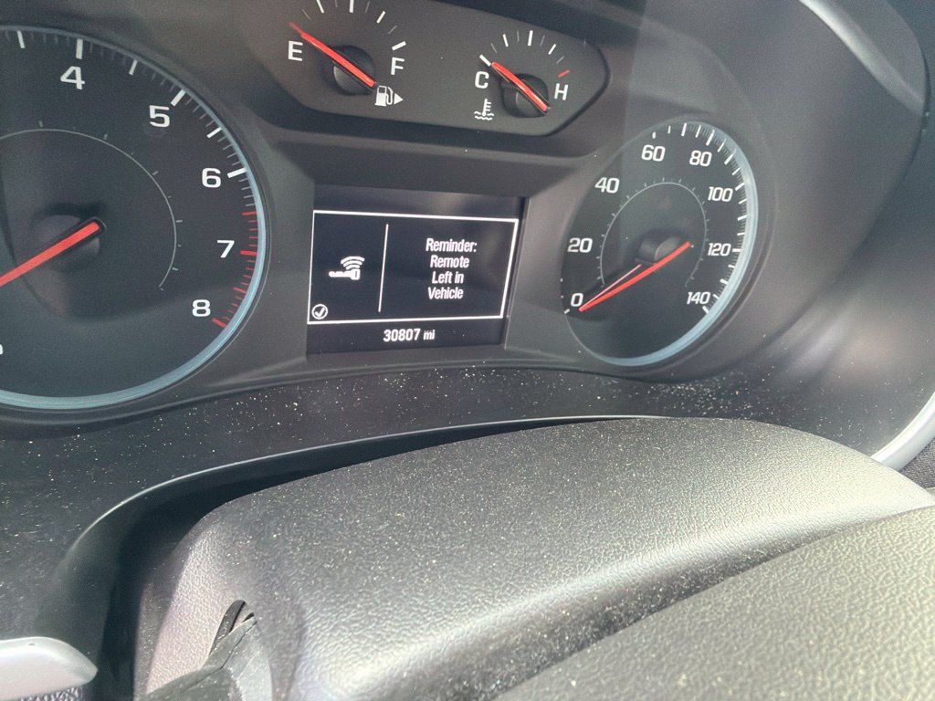 Used 2025 Chevrolet Malibu LT FWD image 12