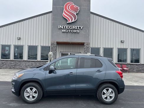 Used 2022 Chevrolet Trax LT image 1