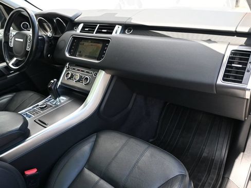 Used 2016 Land Rover Range Rover Sport SE AWD/4WD image 9
