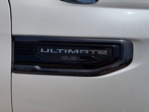 Used 2024 GMC Sierra 1500 Denali Ultimate AWD/4WD image 4
