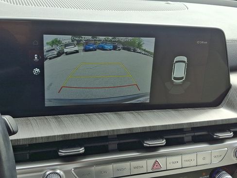 Certified 2023 Kia Telluride EX w/ EX Captain's Chair Package AWD/4WD image 18