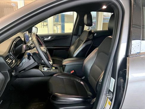 Used 2025 Ford Escape ST-Line image 10